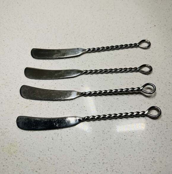 Unbranded Other - Butter Spreader Knives Set of 4 Twisted Loop Handles Silver Tone 7”